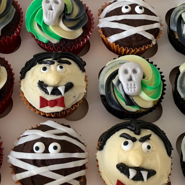 Bespoke halloween cupcakes woodstock