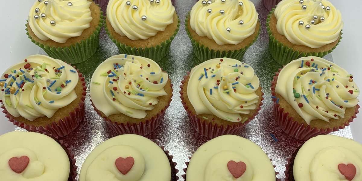 Large message board cupcakes